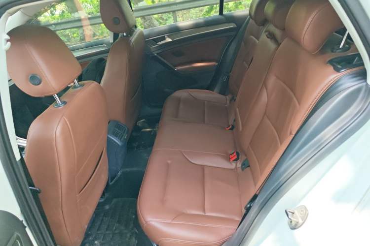 Used Volkswagen Golf 2014 1.6L Automatic Comfort Model Left Rear Seat