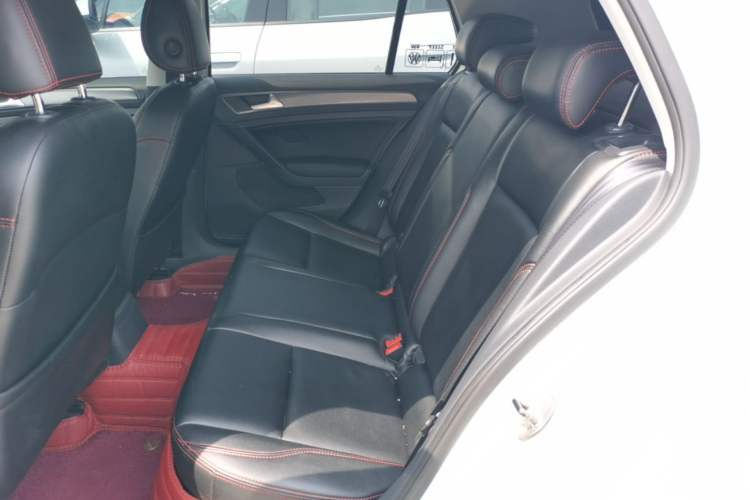 Used Volkswagen Golf 2014 1.6L Automatic Fashion Model Left Rear Seat