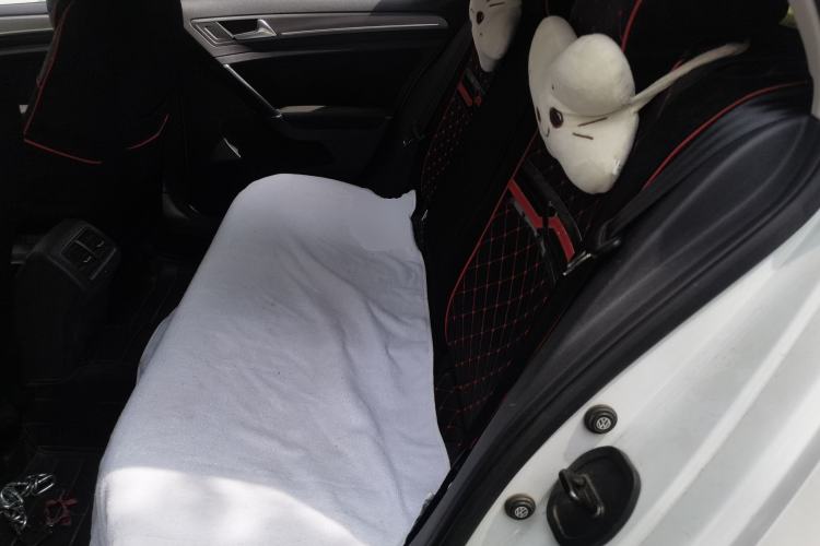 Used Volkswagen Golf 2014 1.6L Automatic Comfort Model Left Rear Seat