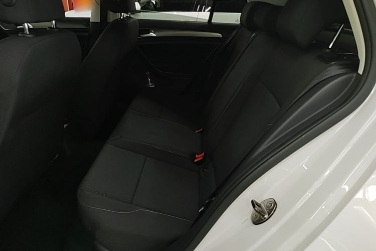 Used Volkswagen Golf 2014 1.6L Automatic Fashion Model Left Rear Seat