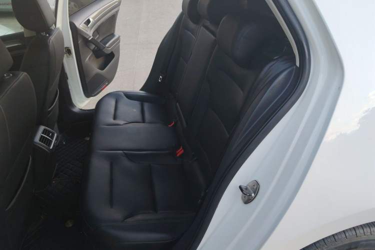 Used Volkswagen Golf 2014 1.4TSI Automatic Comfort Model Left Rear Seat