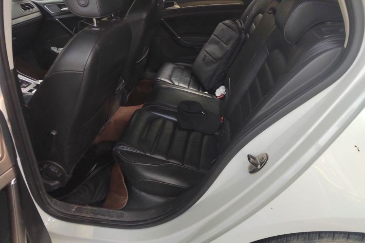 Used Volkswagen Golf 2014 1.4TSI Automatic Luxury Model Left Rear Seat