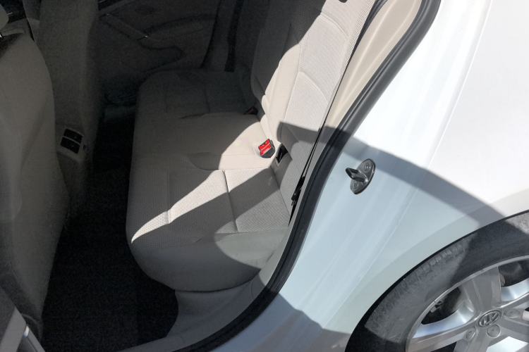 Used Volkswagen Golf 2014 1.4 TSI Manual Comfort Model Left Rear Seat