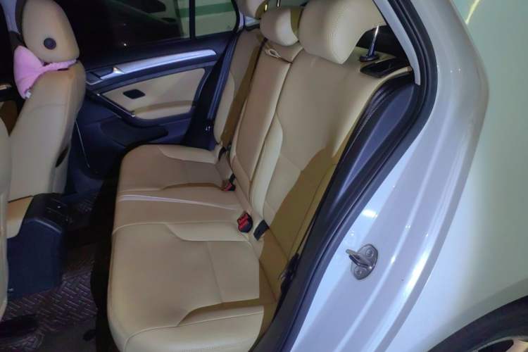 Used Volkswagen Golf 2014 1.6L Automatic Comfort Model Left Rear Seat