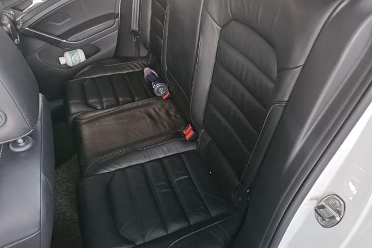 Used Volkswagen Golf 2014 1.6L Automatic Comfort Model Left Rear Seat