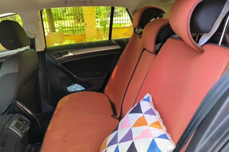 Used Volkswagen Golf 2014 1.6L Automatic Comfort Model Left Rear Seat