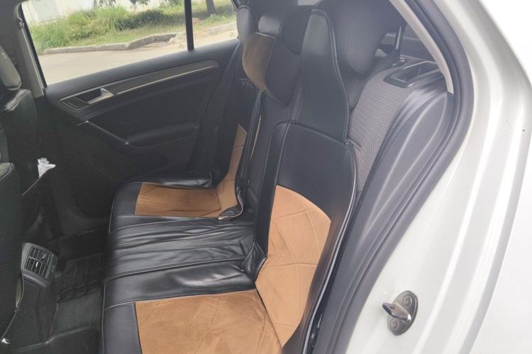 Used Volkswagen Golf 2014 1.6L Automatic Comfort Model Left Rear Seat