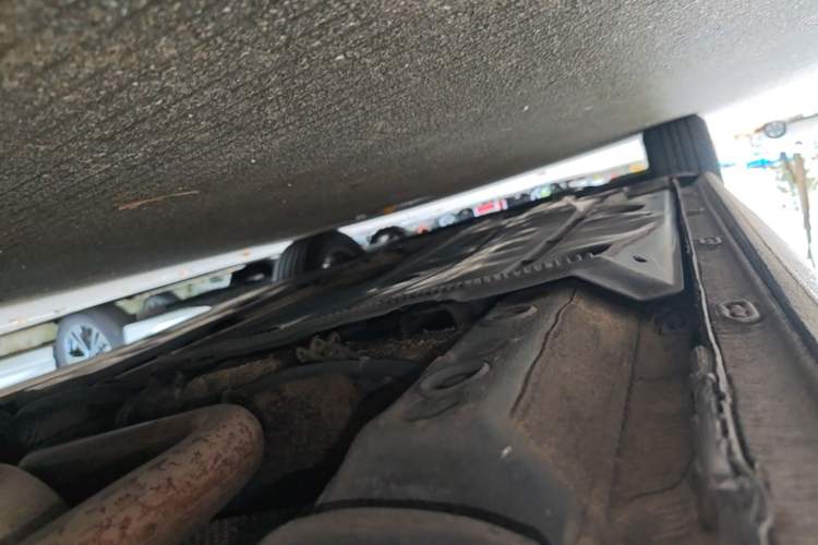 Used Volkswagen Golf 2014 1.4TSI Automatic Comfort Model Left Side Sill