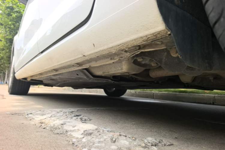 Used Volkswagen Golf 2014 1.4TSI Automatic Comfort Model Left Side Sill