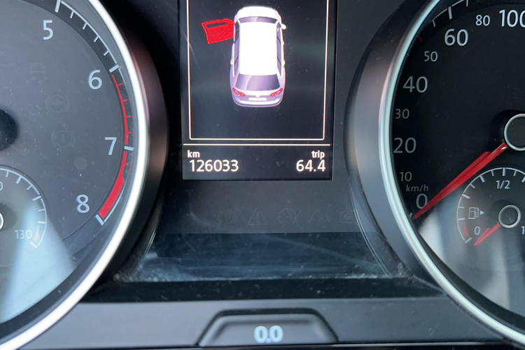 Used Volkswagen Golf 2014 1.4TSI Luxury Travel Edition Odometer Close Up
