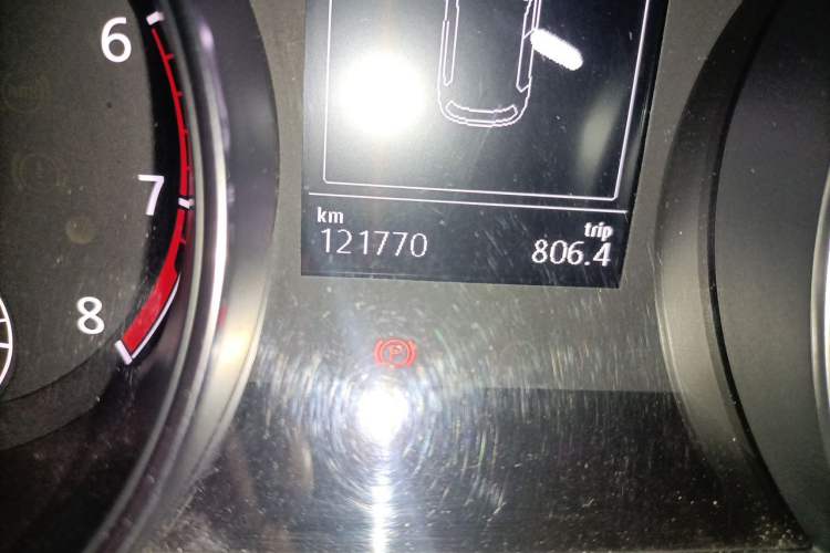 Used Volkswagen Golf 2014 1.4TSI Automatic Comfort Model Odometer Close Up