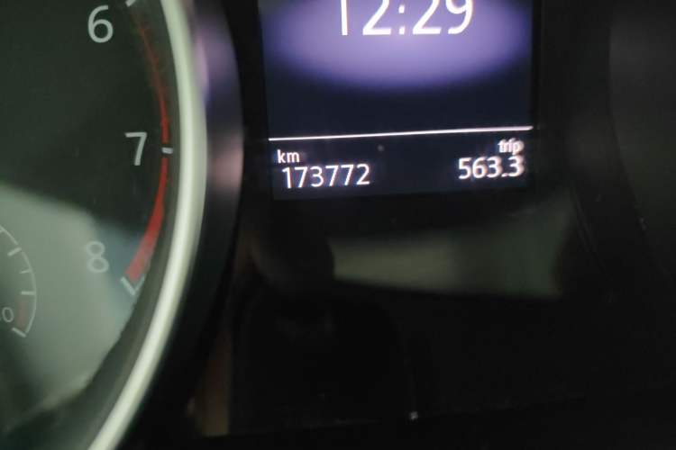 Used Volkswagen Golf 2014 1.4TSI Luxury Travel Edition Odometer Close Up