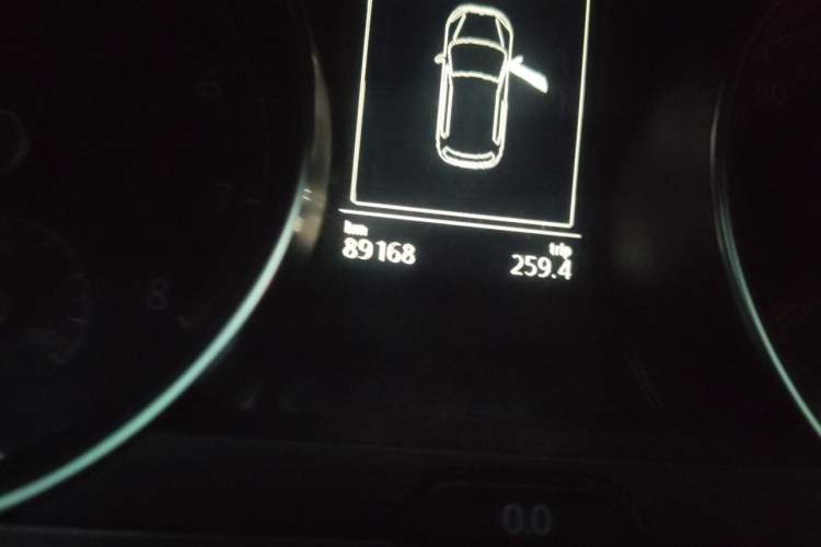 Used Volkswagen Golf 2014 1.6L Automatic Comfort Model Odometer Close Up