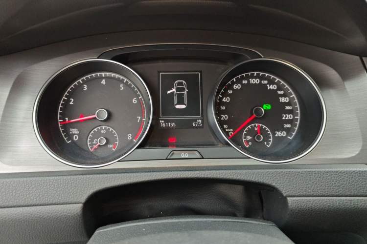 Used Volkswagen Golf 2014 1.6L Automatic Comfort Model Odometer Close Up