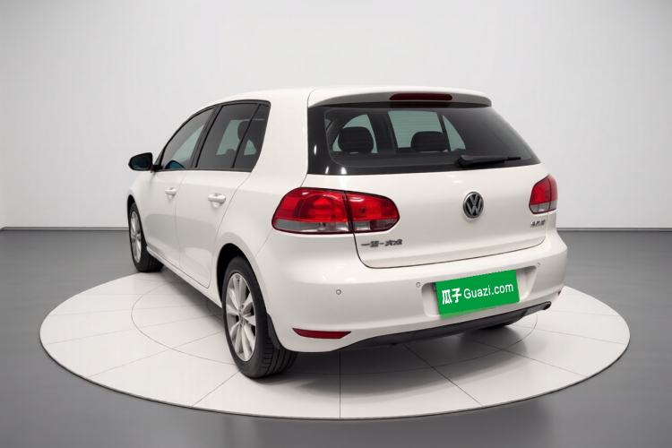 Used Volkswagen Golf 2014 1.6L Automatic Comfort Model Rear Left 45 Deg