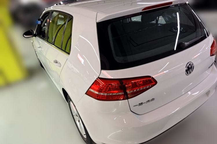 Used Volkswagen Golf 2014 1.4TSI Automatic Comfort Model Rear Left 45 Deg