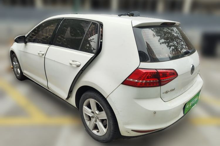 Used Volkswagen Golf 2014 1.4 TSI Manual Comfort Model Rear Left 45 Deg