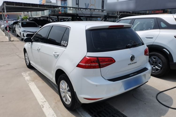 Used Volkswagen Golf 2014 1.6L Automatic Fashion Model Rear Left 45 Deg