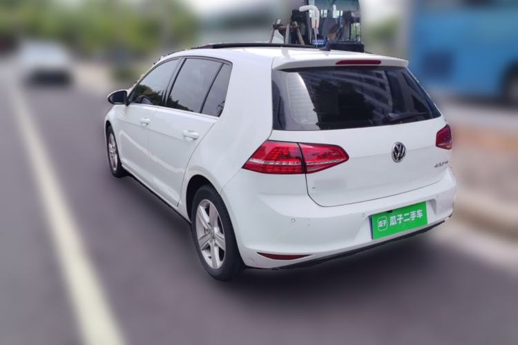 Used Volkswagen Golf 2014 1.4TSI Automatic Luxury Model Rear Left 45 Deg