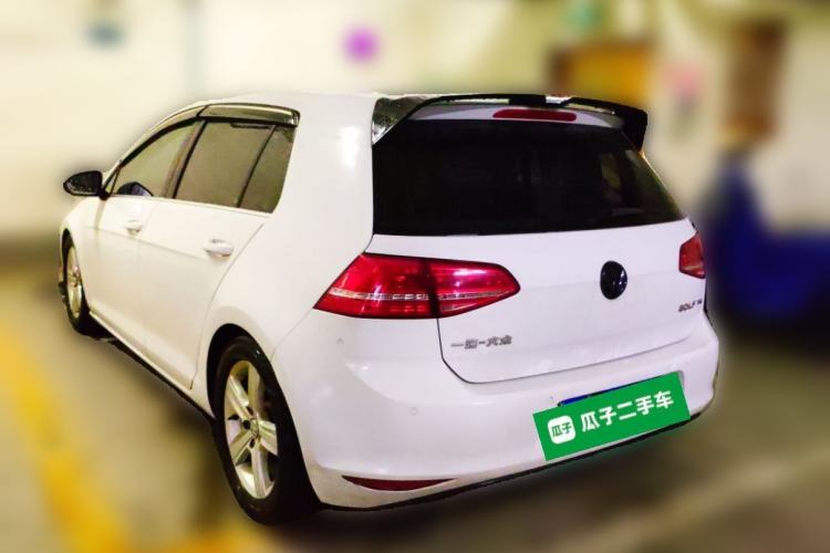 Used Volkswagen Golf 2014 1.4TSI Automatic Luxury Model Rear Left 45 Deg