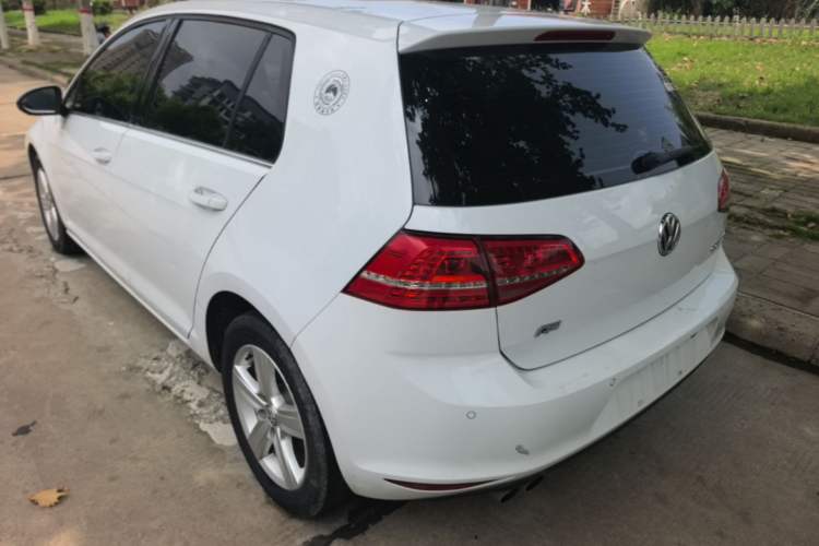 Used Volkswagen Golf 2014 1.4TSI Automatic Comfort Model Rear Left 45 Deg