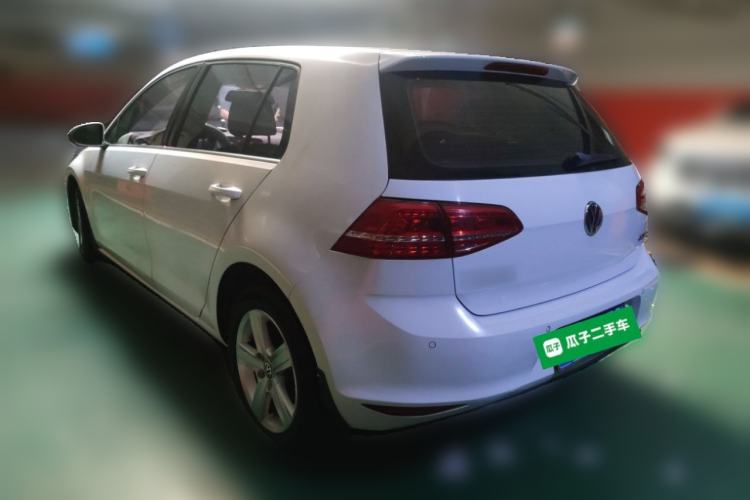Used Volkswagen Golf 2014 1.6L Automatic Comfort Model Rear Left 45 Deg