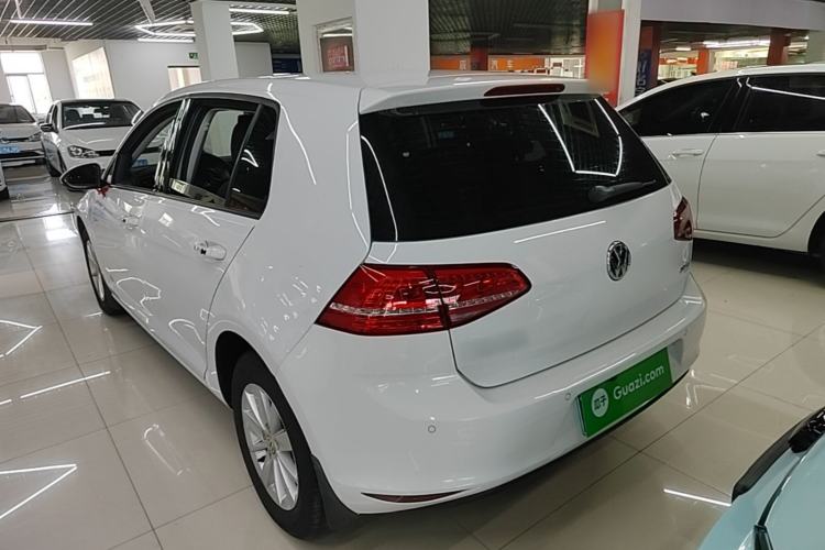 Used Volkswagen Golf 2014 1.6L Automatic Fashion Model Rear Left 45 Deg