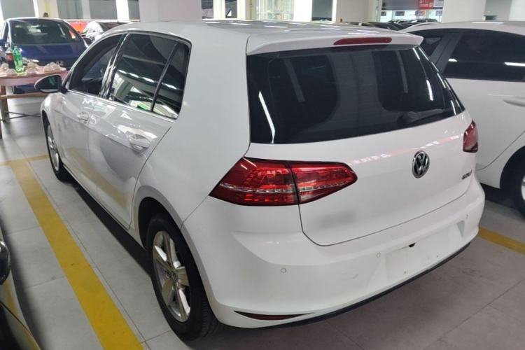 Used Volkswagen Golf 2014 1.6L Automatic Comfort Model Rear Left 45 Deg