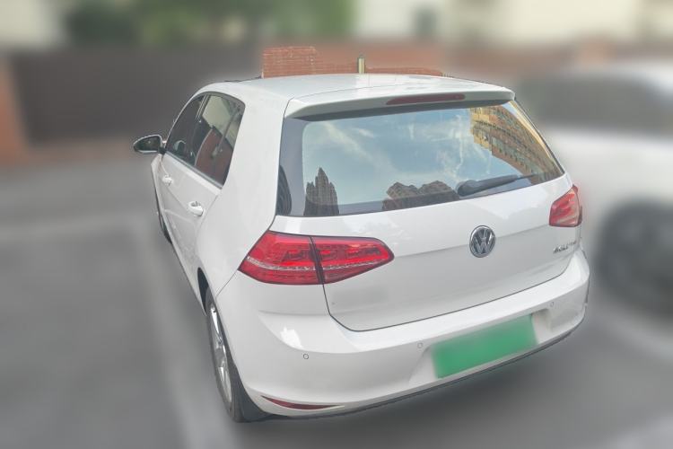 Used Volkswagen Golf 2014 1.4TSI Automatic Luxury Model Rear Left 45 Deg