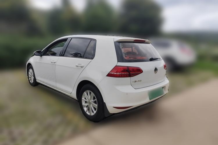 Used Volkswagen Golf 2014 1.6L Manual Fashion Edition Rear Left 45 Deg