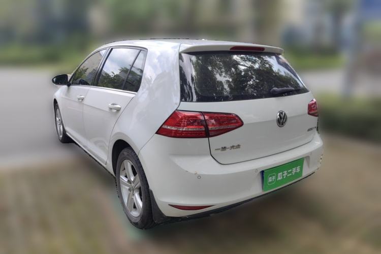 Used Volkswagen Golf 2014 1.4TSI Automatic Luxury Model Rear Left 45 Deg