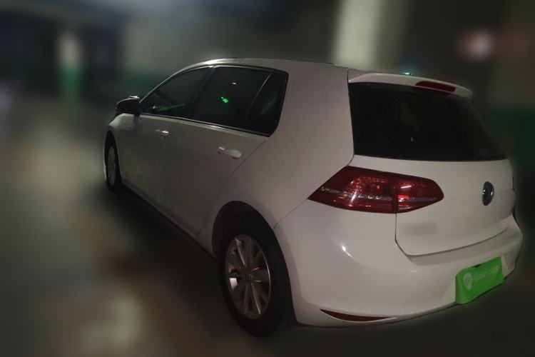 Used Volkswagen Golf 2014 1.6L Automatic Fashion Model Rear Left 45 Deg