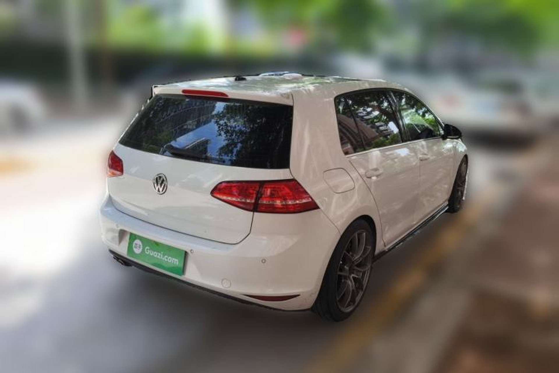 Used Volkswagen Golf 2014 1.4TSI Automatic Flagship Model Rear Right 45 Deg