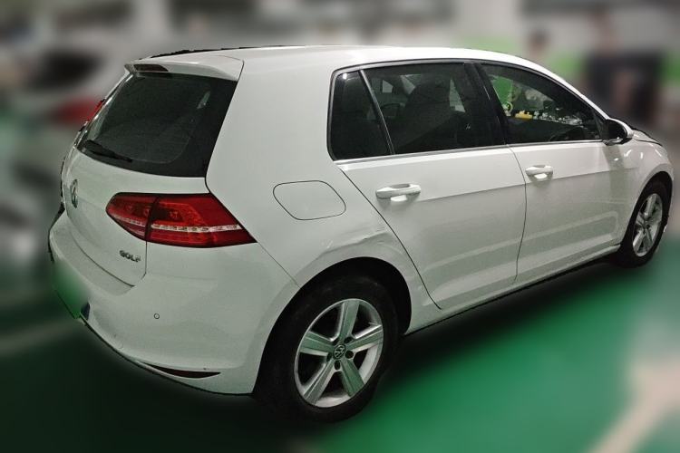 Used Volkswagen Golf 2014 1.6L Automatic Comfort Model Rear Right 45 Deg