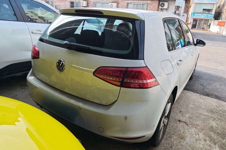 Used Volkswagen Golf 2014 1.4TSI Automatic Comfort Model Rear Right 45 Deg