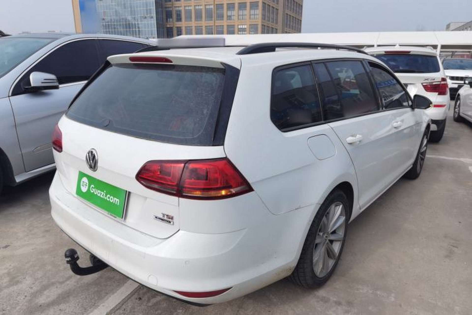 Used Volkswagen Golf 2014 1.4TSI Luxury Travel Edition Rear Right 45 Deg