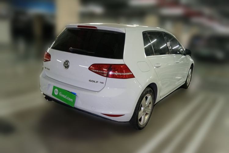 Used Volkswagen Golf 2014 1.4TSI Automatic Luxury Model Rear Right 45 Deg