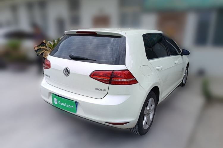 Used Volkswagen Golf 2014 1.6L Automatic Comfort Model Rear Right 45 Deg