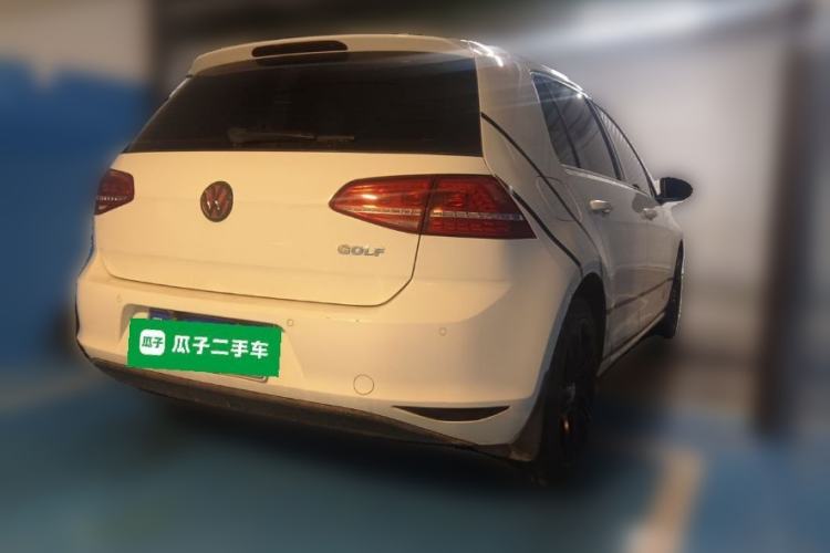 Used Volkswagen Golf 2014 1.6L Automatic Fashion Model Rear Right 45 Deg