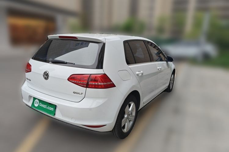 Used Volkswagen Golf 2014 1.6L Automatic Comfort Model Rear Right 45 Deg