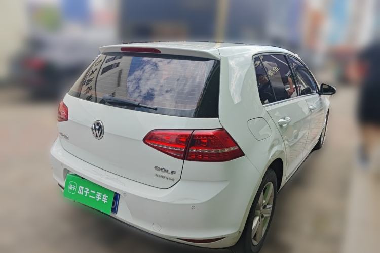 Used Volkswagen Golf 2014 1.4TSI Automatic Luxury Model Rear Right 45 Deg