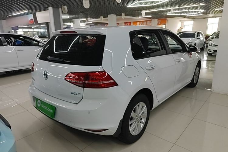 Used Volkswagen Golf 2014 1.6L Automatic Fashion Model Rear Right 45 Deg
