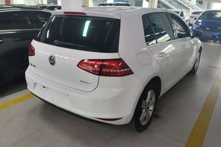 Used Volkswagen Golf 2014 1.6L Automatic Comfort Model Rear Right 45 Deg
