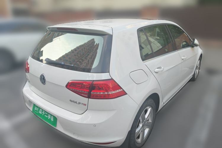 Used Volkswagen Golf 2014 1.4TSI Automatic Luxury Model Rear Right 45 Deg