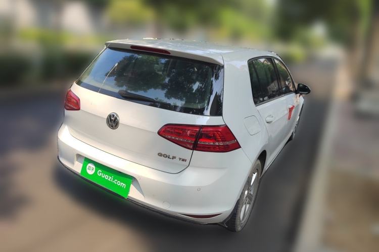 Used Volkswagen Golf 2014 1.4TSI Automatic Luxury Model Rear Right 45 Deg