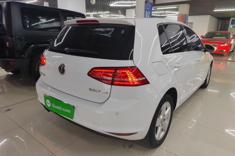 Used Volkswagen Golf 2014 1.4TSI Automatic Comfort Model Rear Right 45 Deg