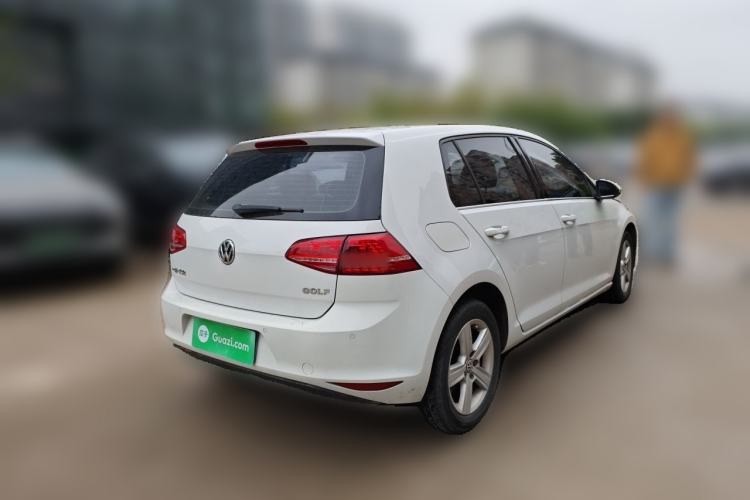 Used Volkswagen Golf 2014 1.6L Automatic Comfort Model Rear Right 45 Deg
