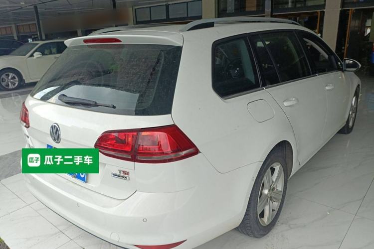 Used Volkswagen Golf 2014 1.4TSI Luxury Travel Edition Rear Right 45 Deg
