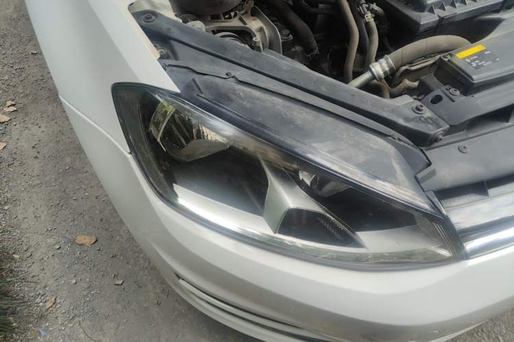 Used Volkswagen Golf 2014 1.4TSI Automatic Comfort Model Right Front Headlight
