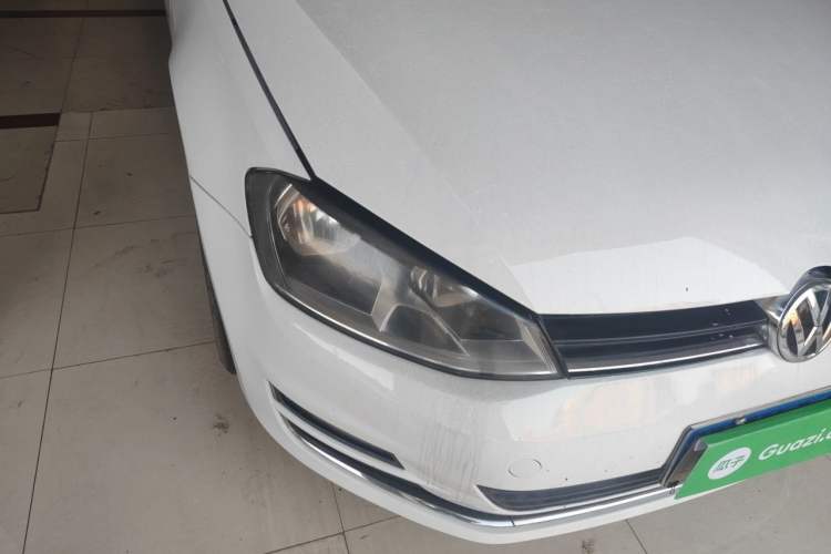 Used Volkswagen Golf 2014 1.4TSI Automatic Luxury Model Right Front Headlight